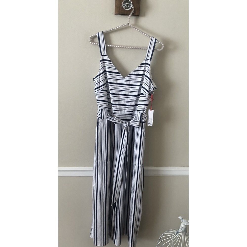 NWT Elle Womens Size M Blue White Stripe Romper Sleeveless Pockets Wide Leg